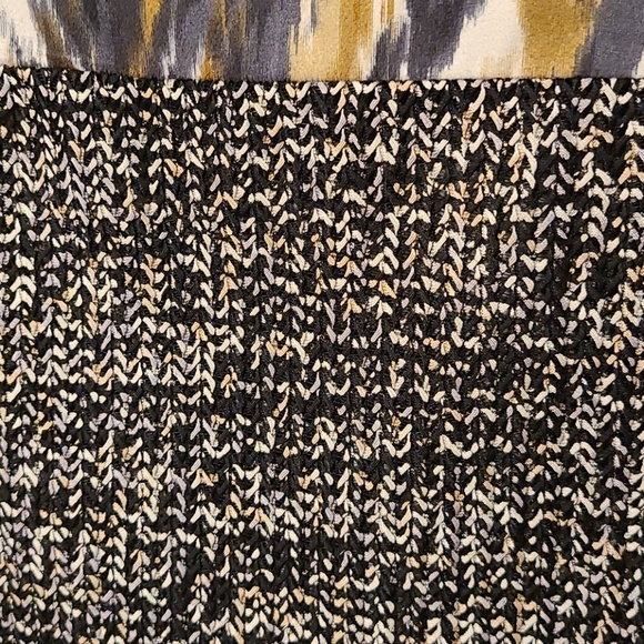 Unique blouse - Picture 3 of 5